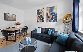 Altstadt - Exklusive 3-Zi-Wohnung Mit 90 Qm Und Grossem Balkon